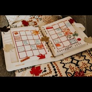 A5 WHITE PLANNER BINDER